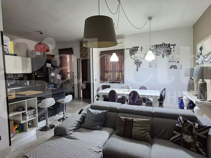 Immagine 20 di Appartamento in vendita  in Corso Umberto, 93 a Torre Annunziata