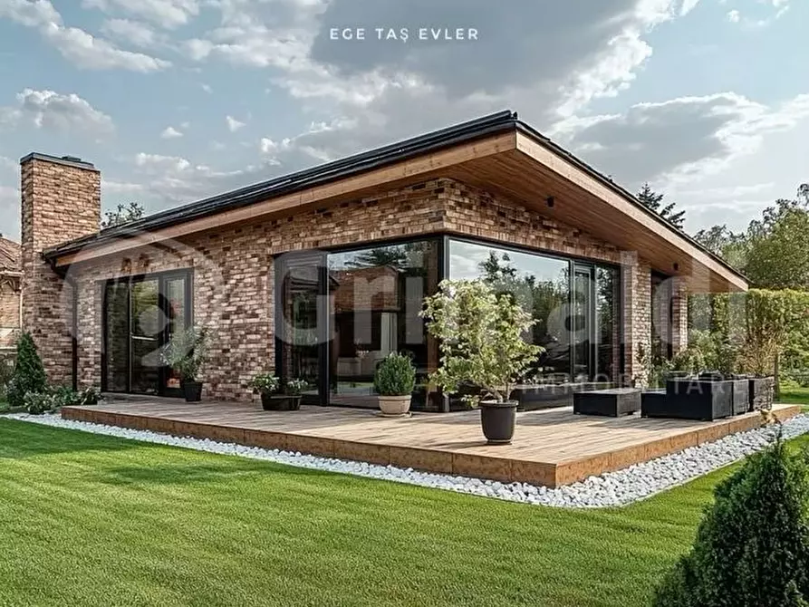 Immagine 9 di Terreno residenziale in vendita  in Via MONVISO, 1 a Camparada