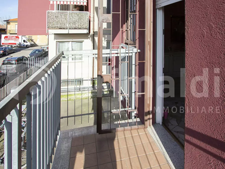 Immagine 12 di Appartamento in vendita  in Via Parini, 38 a Gorgonzola