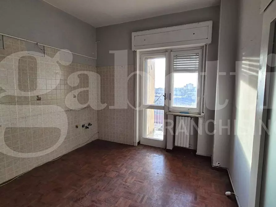 Immagine 35 di Appartamento in vendita  in Via dei Mille, 19 a Torre Annunziata