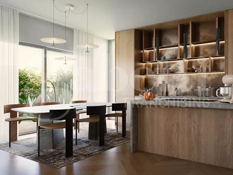 Immagine 3 di Villa in vendita  in Via Andrea Gusmai a Trani