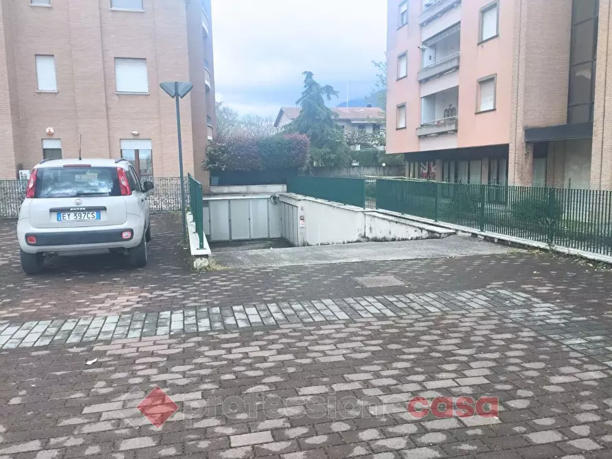 Immagine 6 di Box auto in vendita  in Viale Gabriele d' annunzio a Assisi