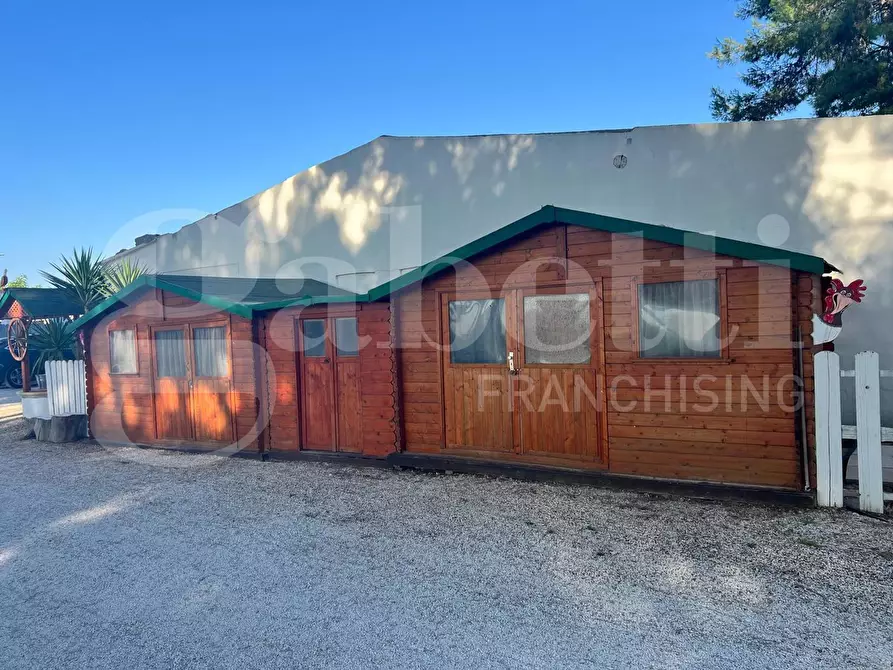 Immagine 19 di Ufficio in vendita  in Via ALBERTO SORDI, 4600 a Taranto