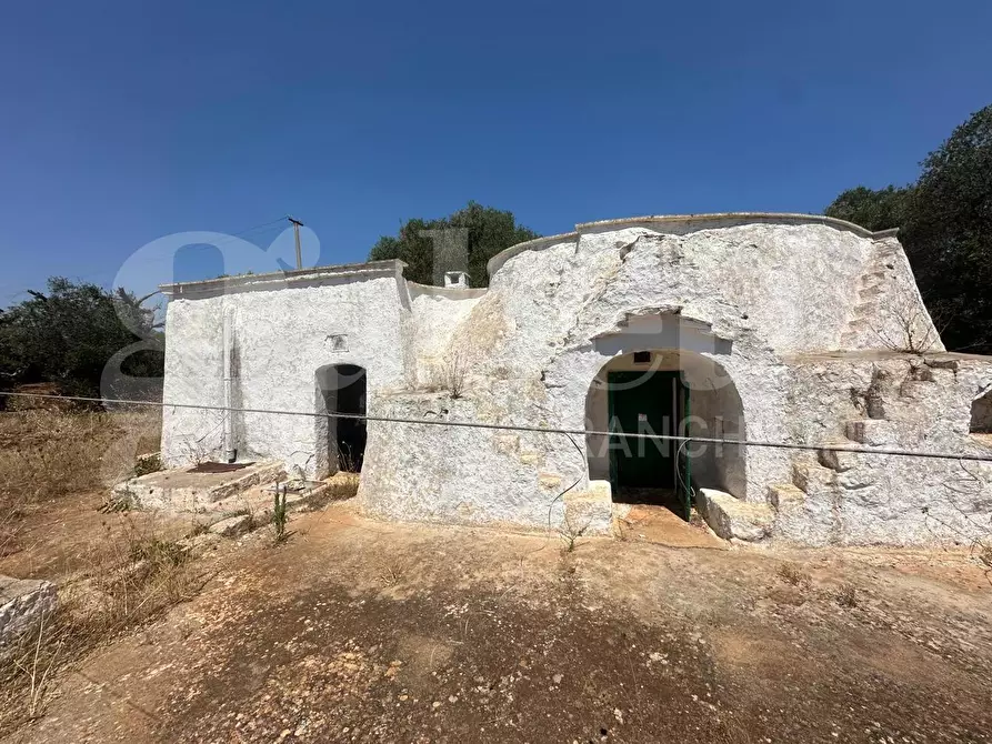 Immagine 1 di Terreno residenziale in vendita  in Contrada VADO APERTO, sn a Ostuni