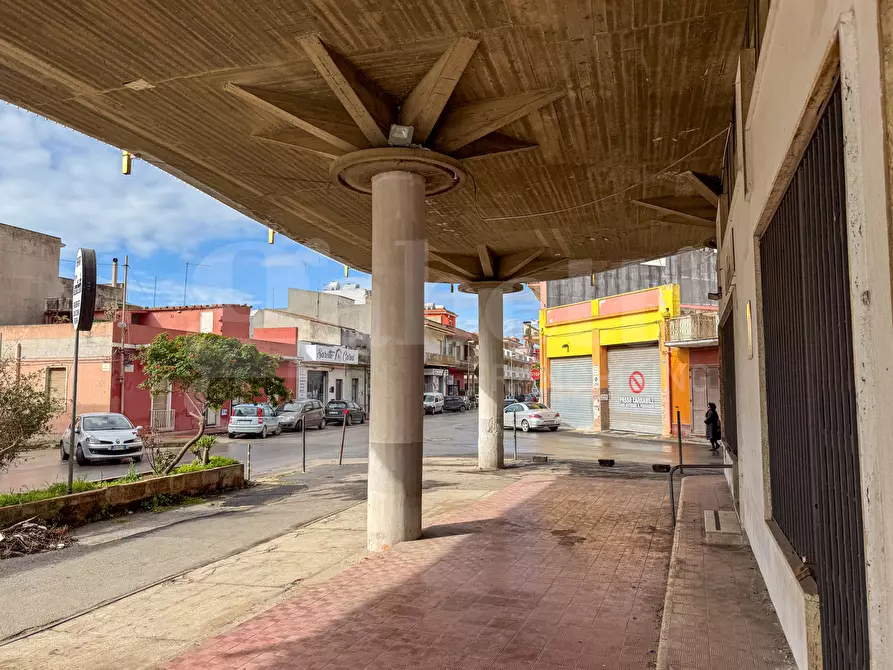 Immagine 1 di Negozio in vendita  in Via Giovanni Pascoli, 45 a Pachino