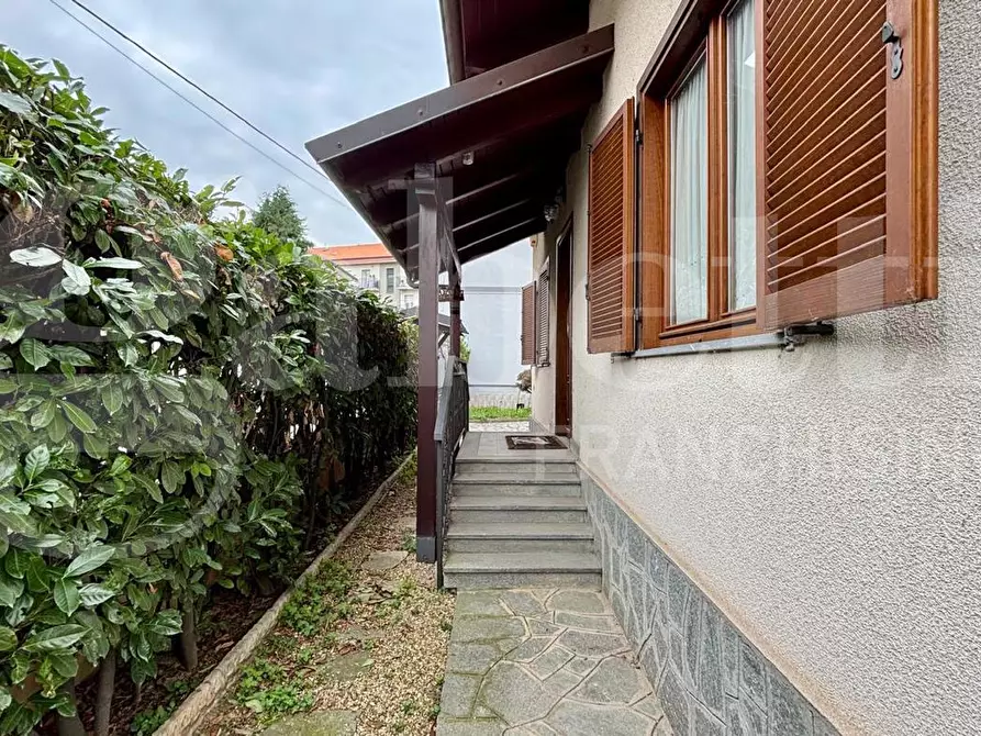 Immagine 26 di Villa in vendita  in Via Bellini a Orbassano