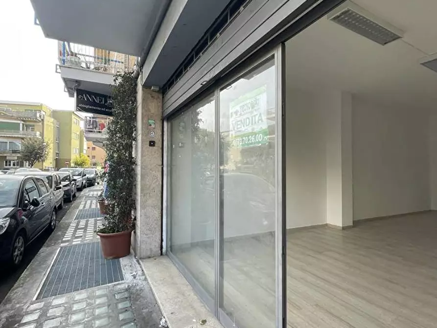 Immagine 3 di Negozio in vendita  in Via BOTTASSO, 5 a Terracina