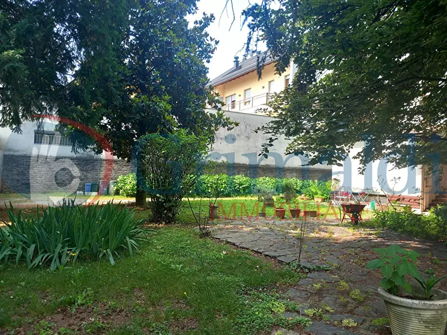 Immagine 16 di Villa in vendita  in Via Dante Alighieri, 15 a Limbiate