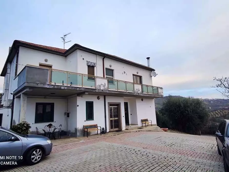 Immagine 1 di Casa indipendente in vendita  in Via Cavatassi, 21 a Tortoreto