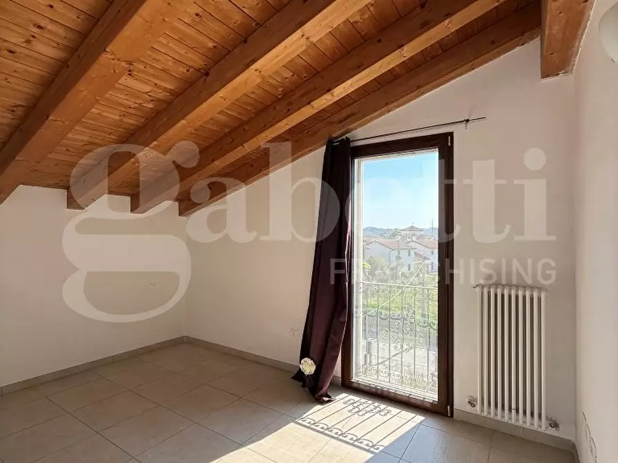 Immagine 1 di Casa bifamiliare in vendita  in Strada Perin, 10 a Vicenza