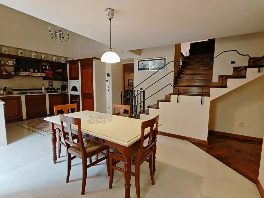 Immagine 14 di Appartamento in vendita  in Piazza della LibertÃ , 6 a Trani