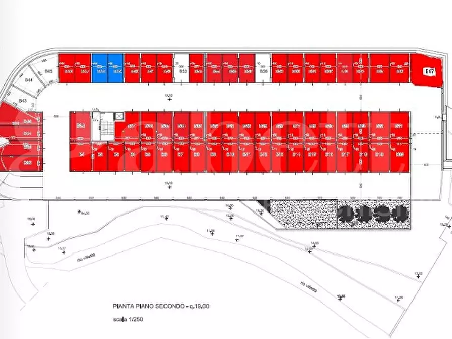 Immagine 5 di Box auto in vendita  in Via XXV Aprile, 19 a Finale Ligure