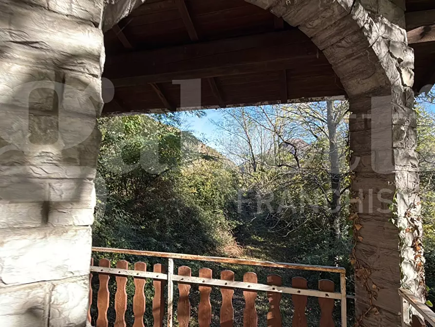 Immagine 13 di Appartamento in vendita  in Via Monti di Sera, 1 a Asso