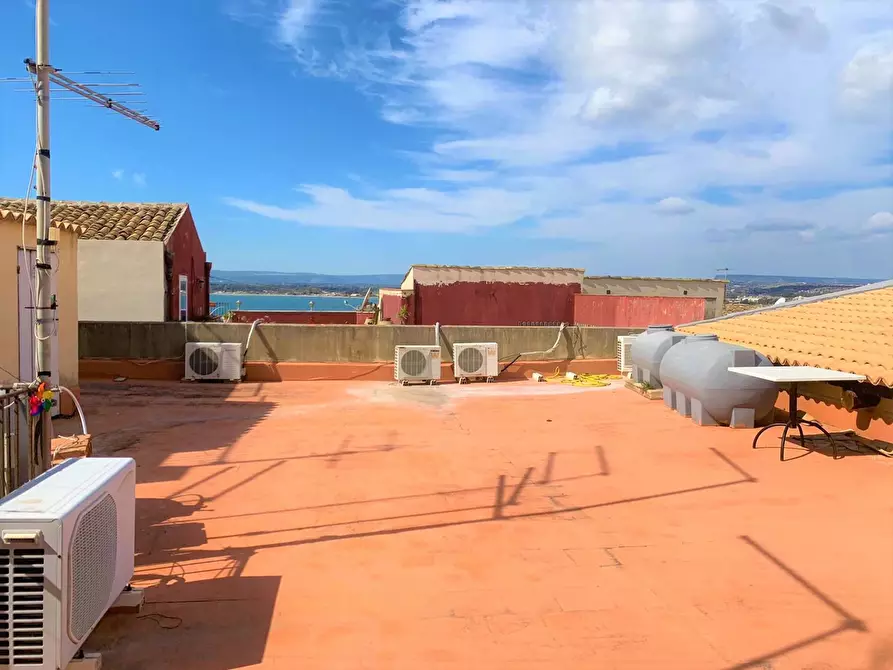 Immagine 2 di Appartamento in vendita  in Piazza Duomo, 4 a Siracusa