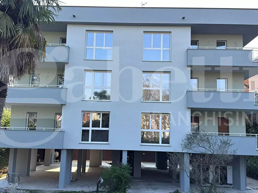 Immagine 2 di Appartamento in vendita  in Via Molise, 27 a Monza