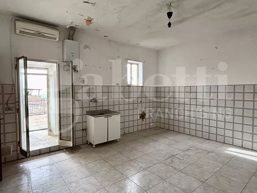 Immagine 19 di Casa indipendente in vendita  in Via Castello, 25 a Chiaramonte Gulfi