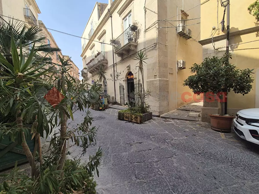 Immagine 8 di Attività commerciale in vendita  in Via Roma, 93 a Siracusa