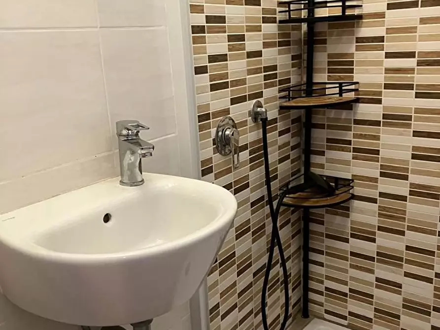 Immagine 4 di Appartamento in vendita  in Via rione, 8 a Reggio Nell'emilia