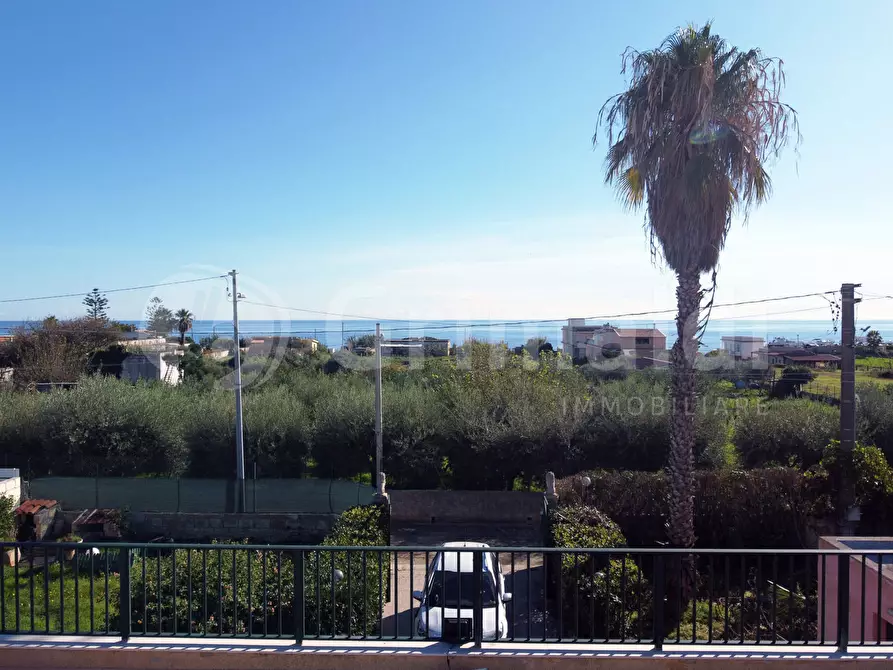 Immagine 2 di Villa in vendita  in Via Libeccio Trav.2, 6 a Avola