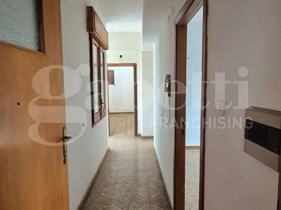 Immagine 25 di Palazzo in vendita  in Via L. Giordano, 38 a Boscotrecase