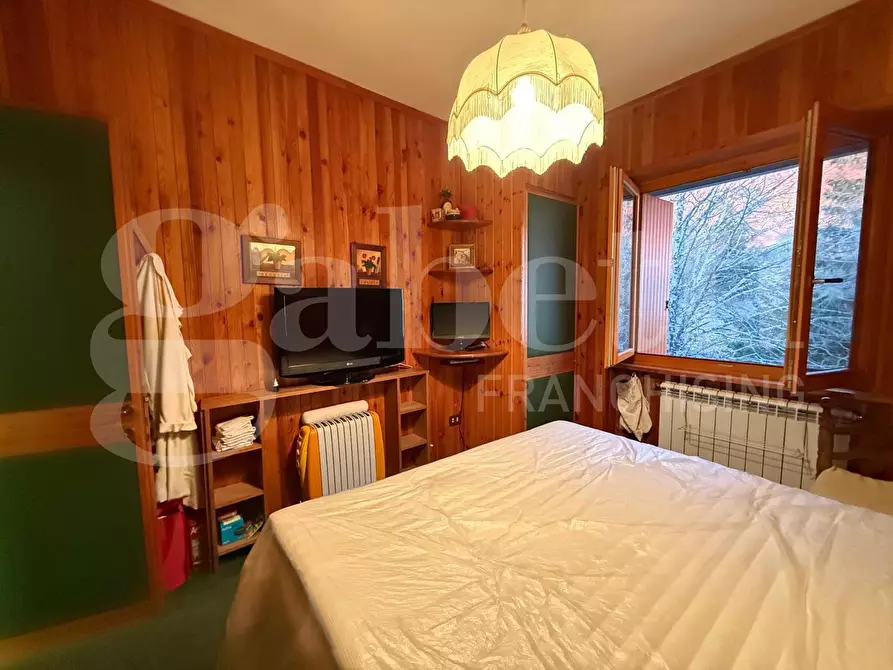 Immagine 10 di Appartamento in vendita  in Via PAZZALE PIAN DE VALLI, snc a Rieti