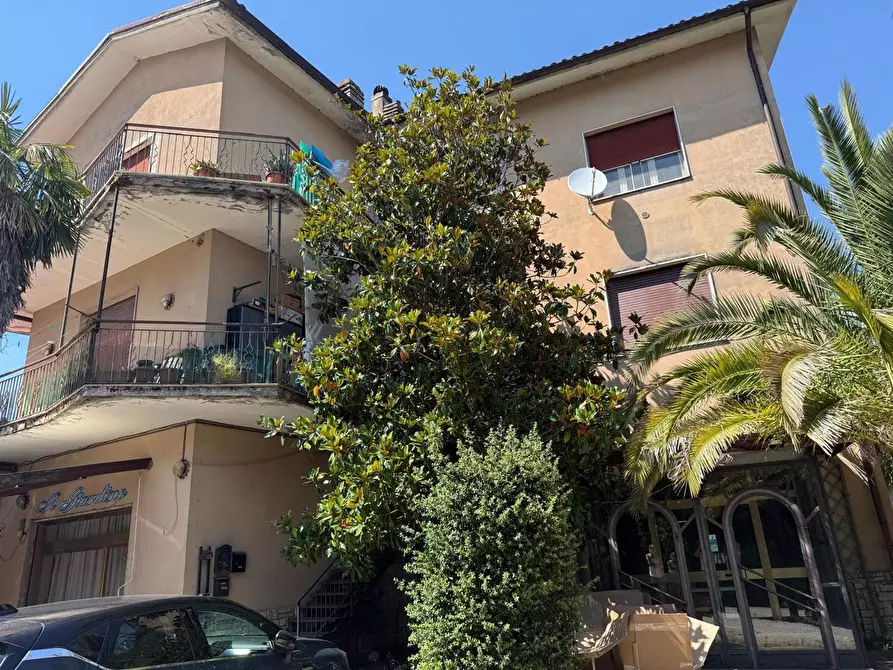 Immagine 1 di Attico in vendita  in Via TERNI, 36 a Contigliano