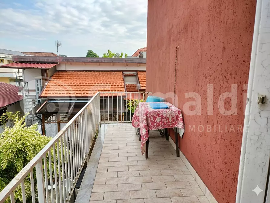 Immagine 15 di Appartamento in vendita  in Via GAROSI, 51 a Massa