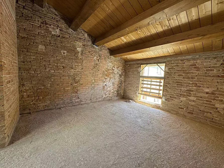 Immagine 11 di Terratetto in vendita  in Via Osimo, 9 a Recanati