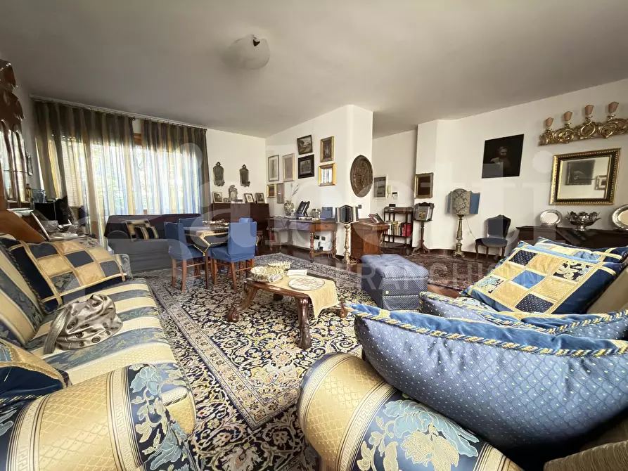 Immagine 3 di Villa in vendita  in Via Giovan Leonardo Marugi, 1 a Lecce