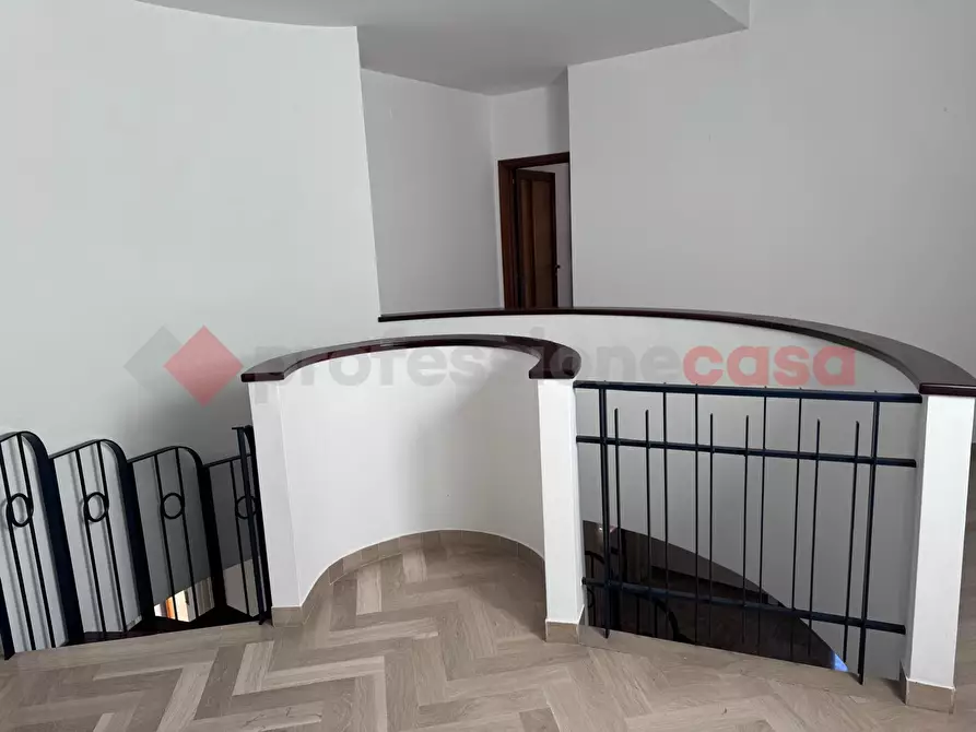 Immagine 10 di Villa in vendita  in Via VILLA INDIPENDENTE IN VIALE PRIMO MAGGIO, SNC a Filiano