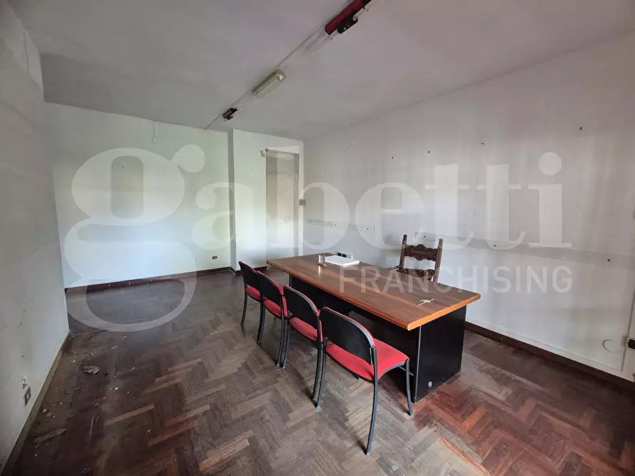 Immagine 25 di Appartamento in vendita  in Corso Umberto I, 221 a Torre Annunziata