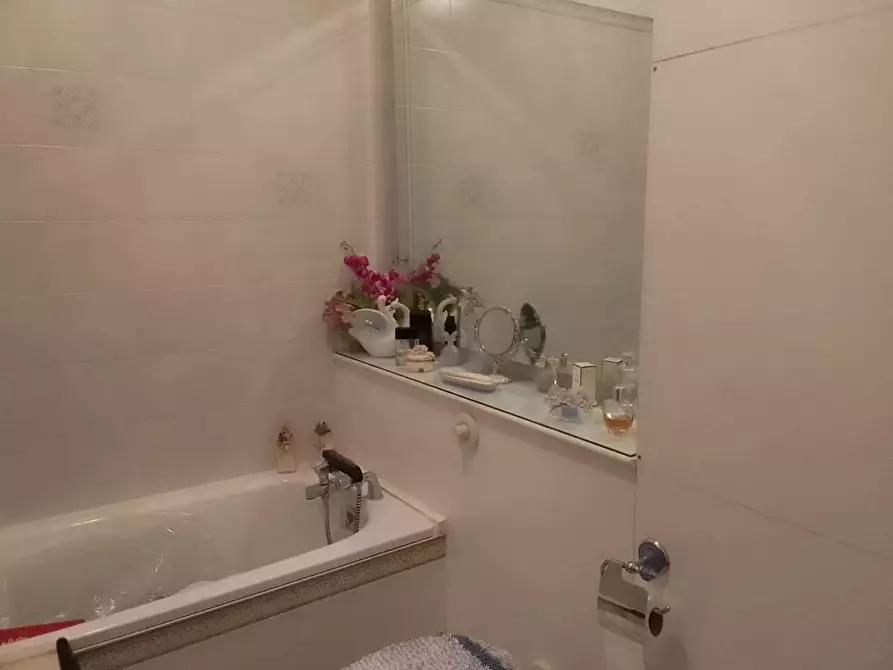 Immagine 10 di Attico in vendita  in Piazza G.B.TEDESCO, 6 a Taranto