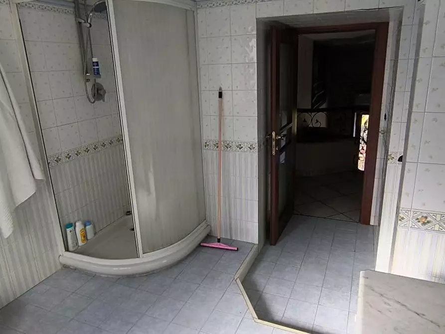 Immagine 40 di Appartamento in vendita  in Via Foria a Napoli