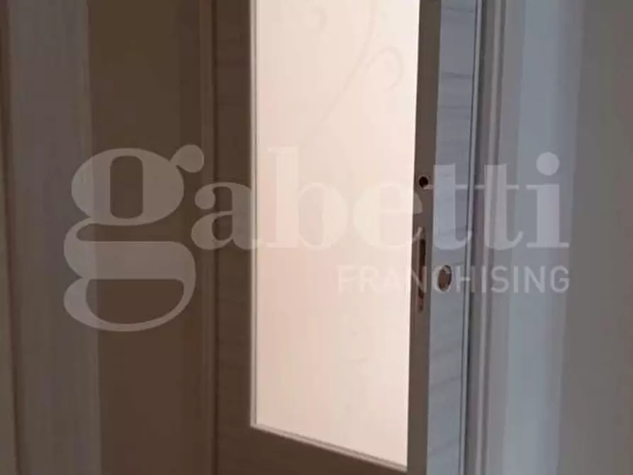 Immagine 25 di Appartamento in vendita  in Via Guglielmo Marconi a Torre Annunziata