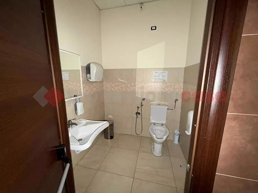 Immagine 23 di Negozio in affitto  in Via Casilina km 63.400, snc a Anagni