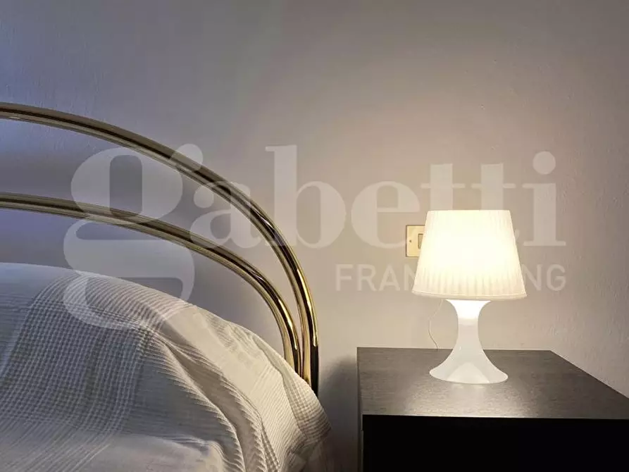 Immagine 5 di Appartamento in vendita  in Piazza pio, snc a Barni