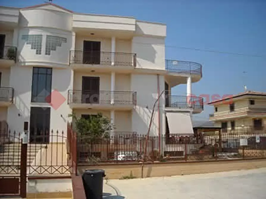 Immagine 1 di Appartamento in vendita  in Via Tutuni, 6 a Vitulazio