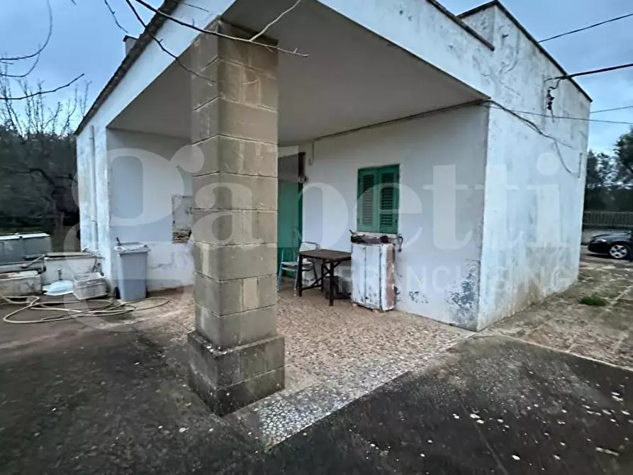 Immagine 1 di Villa in vendita  in Contrada Lamacoppa piccola, sn a Ostuni
