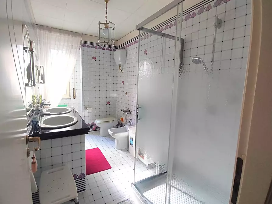 Immagine 10 di Appartamento in vendita  in Via GIOVE a San Severo