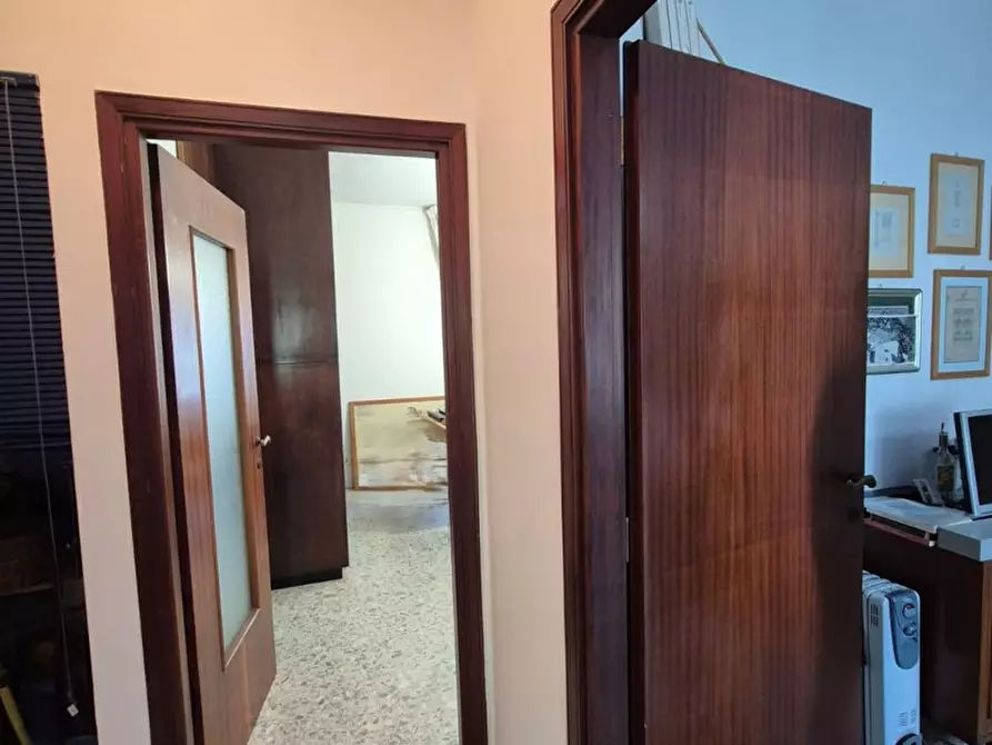 Immagine 19 di Appartamento in vendita  in Via Caravelli, 36 a Torre Annunziata