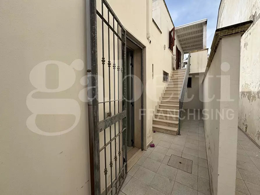 Immagine 10 di Negozio in affitto  in Via Garibaldi, 35 a Porto Cesareo