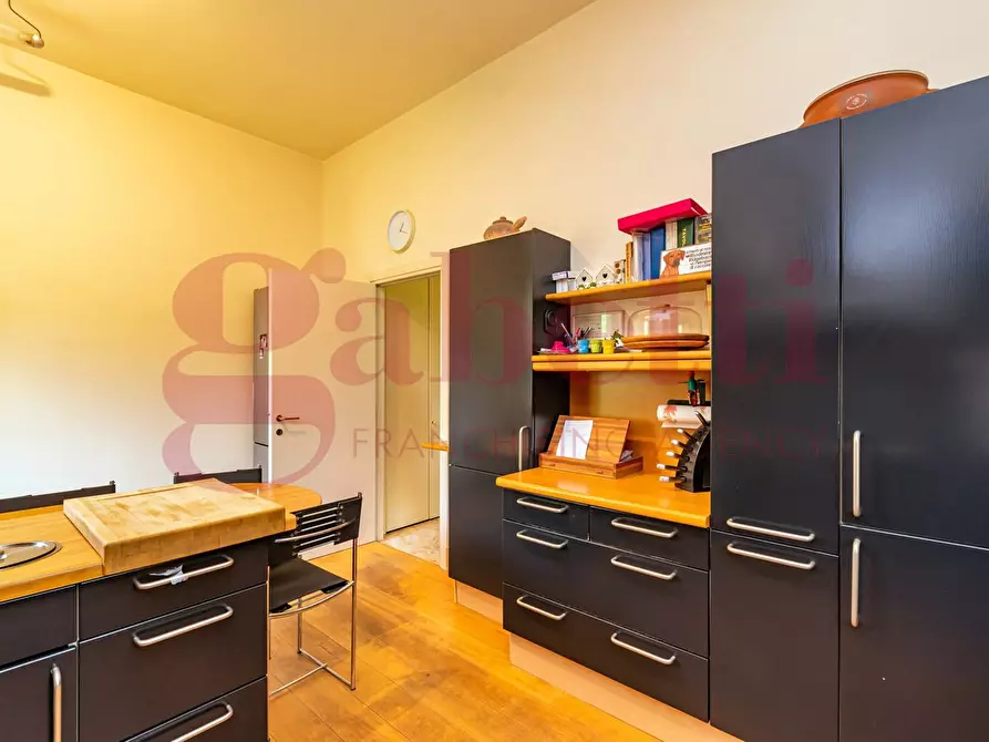 Immagine 10 di Villa in vendita  in Via Volturno, 22 a Bergamo