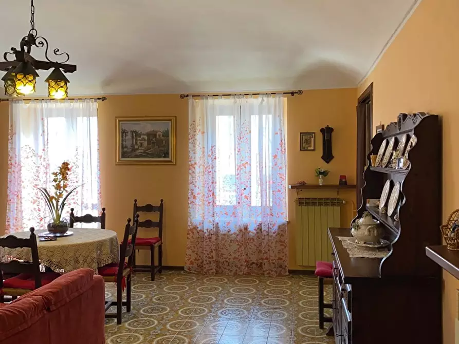 Immagine 23 di Palazzo in vendita  in Via Pinerolo Susa, 94 a Sangano