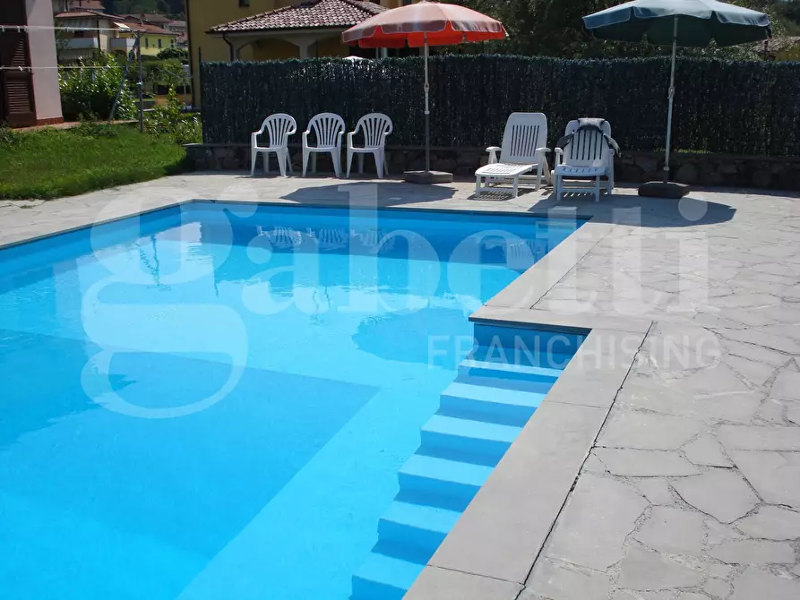 Immagine 3 di Villa in vendita  in Via nave, 4 a Sarzana