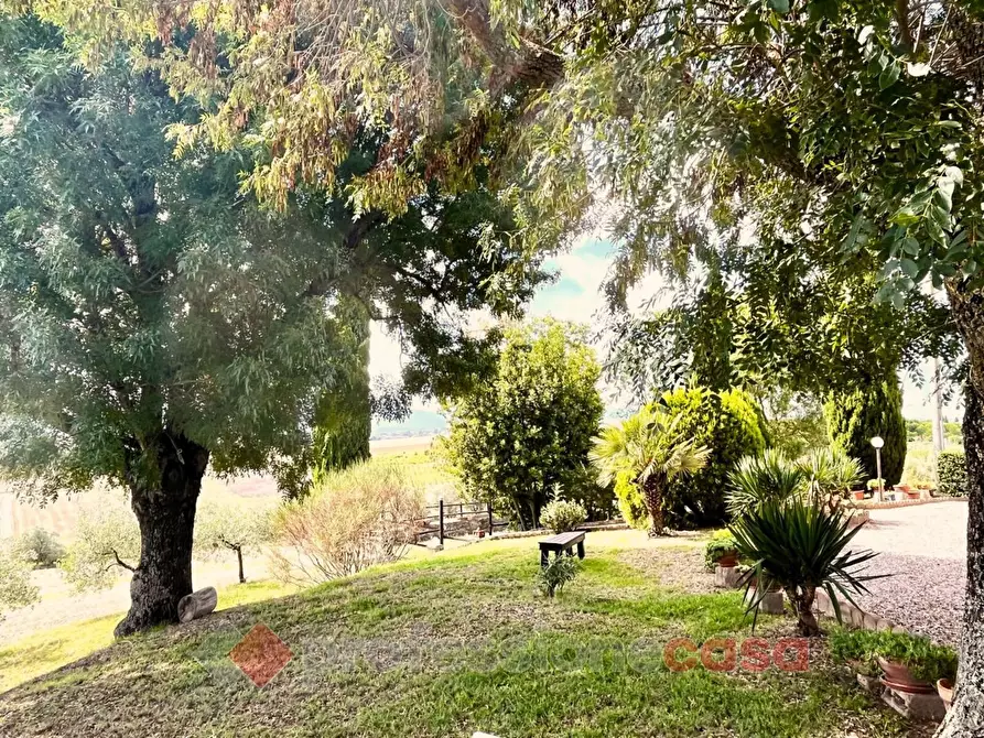 Immagine 30 di Casa indipendente in vendita  in Via Bonazzoli Secondo a Castiglione Del Lago