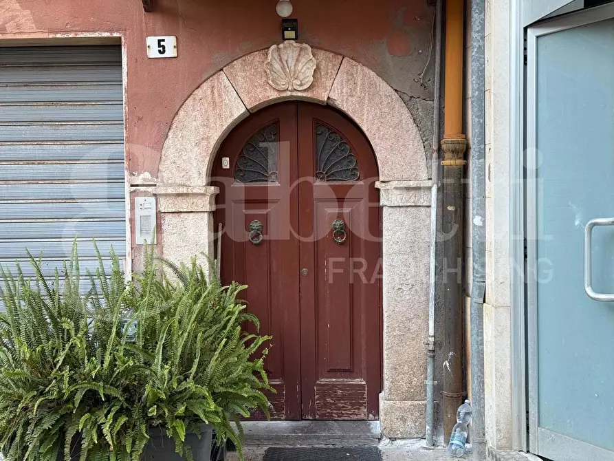 Immagine 33 di Attico in vendita  in Piazza Sebastiano  Conca, 5 a Gaeta