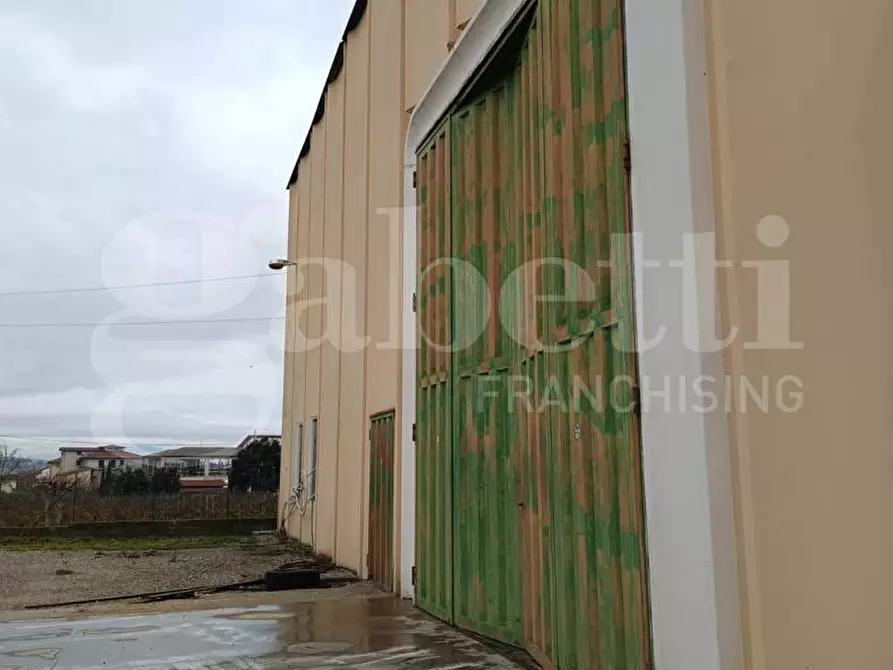 Immagine 3 di Capannone industriale in affitto  in Via Nazionale Calore, snc a Mirabella Eclano