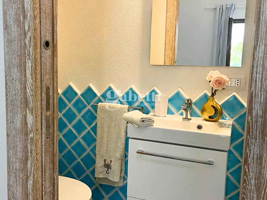 Immagine 25 di Villetta a schiera in vendita  in Via Macomer, 12 a Budoni