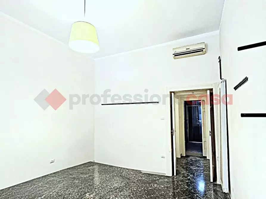 Immagine 10 di Appartamento in vendita  in Via DEI MILLE a Bari