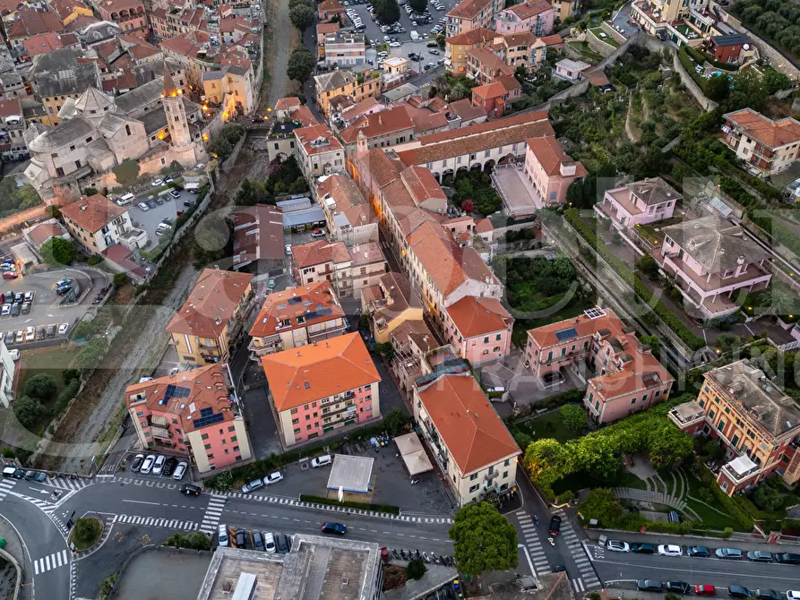 Immagine 10 di Attico in vendita  in Via Nicotera a Finale Ligure